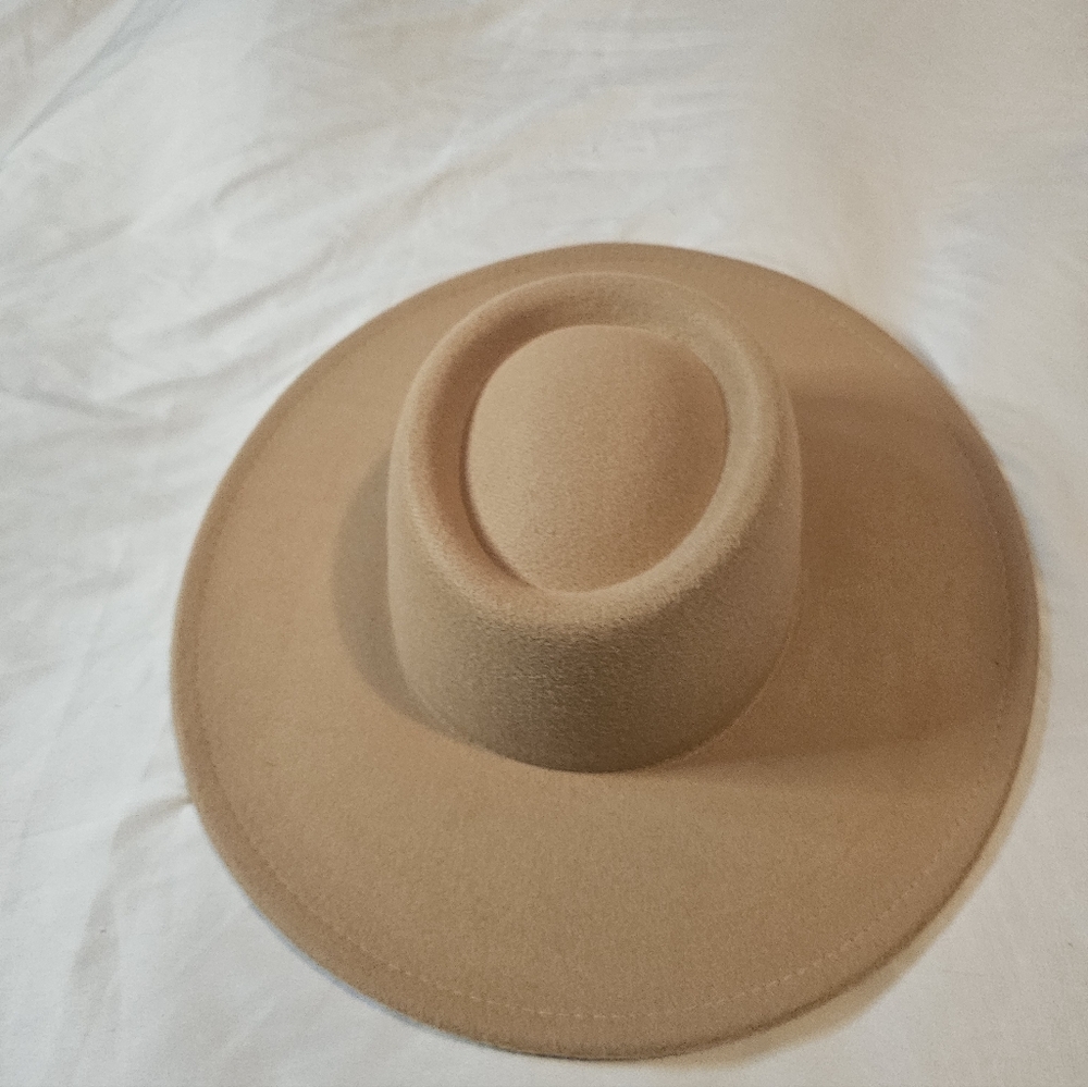 Classic Tan Women's Hat - Picture 2 of 4